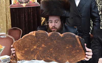 השבע ברכות שערך ראש ישיבת שומרי אמונים • צפו