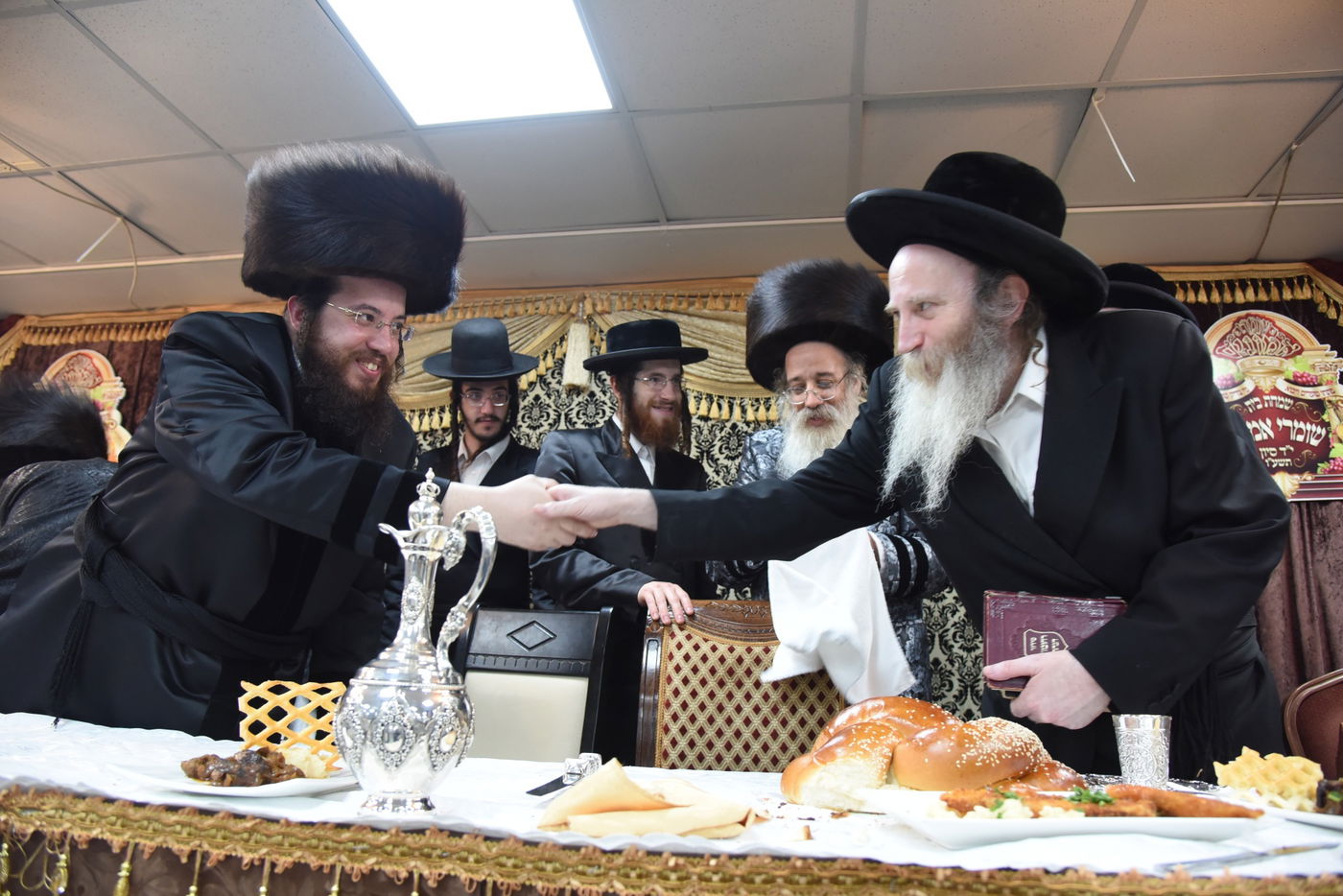 השבע ברכות שערך ראש ישיבת שומרי אמונים • צפו