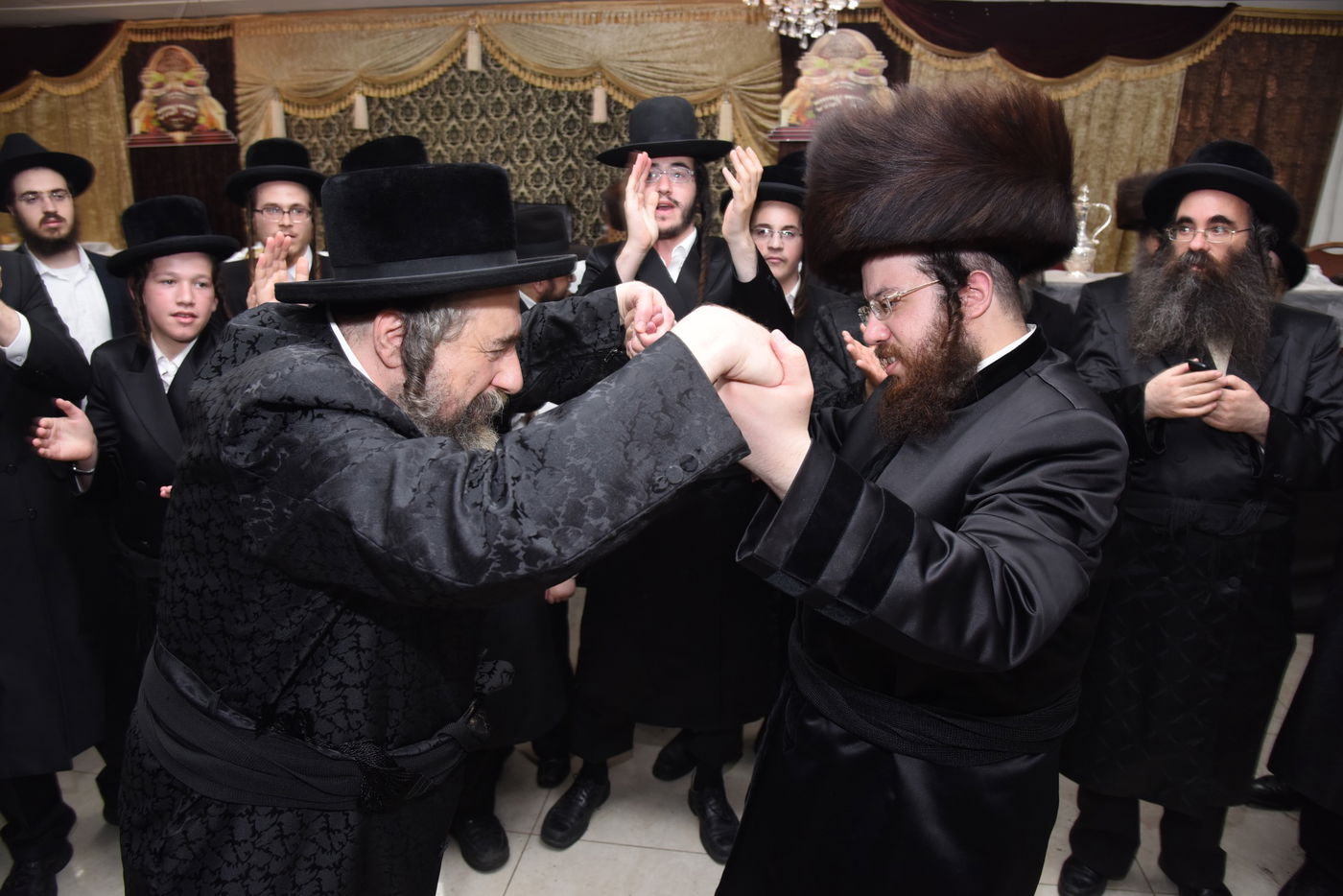 השבע ברכות שערך ראש ישיבת שומרי אמונים • צפו