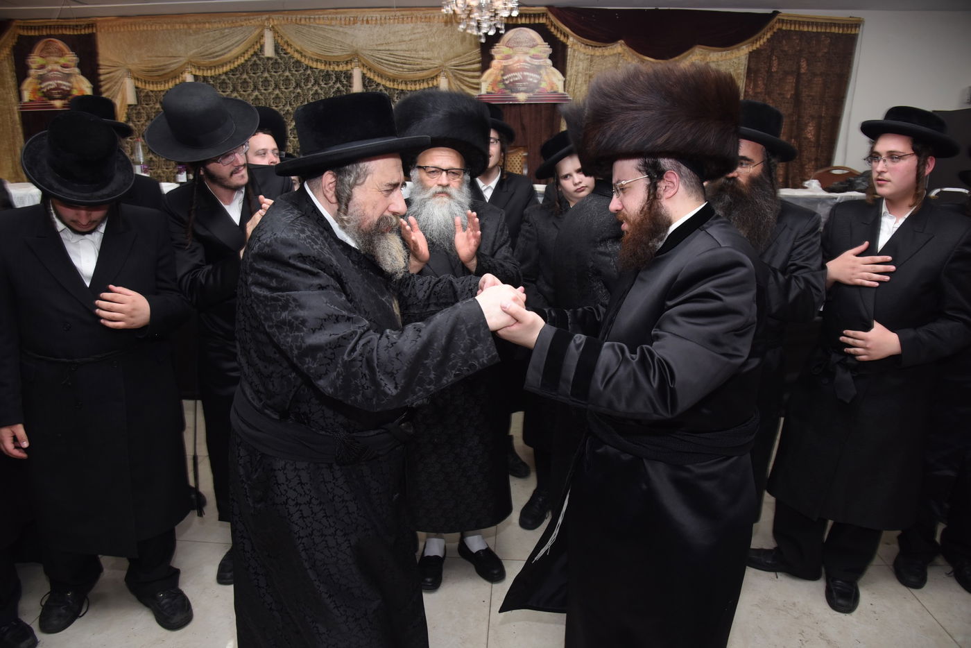 השבע ברכות שערך ראש ישיבת שומרי אמונים • צפו