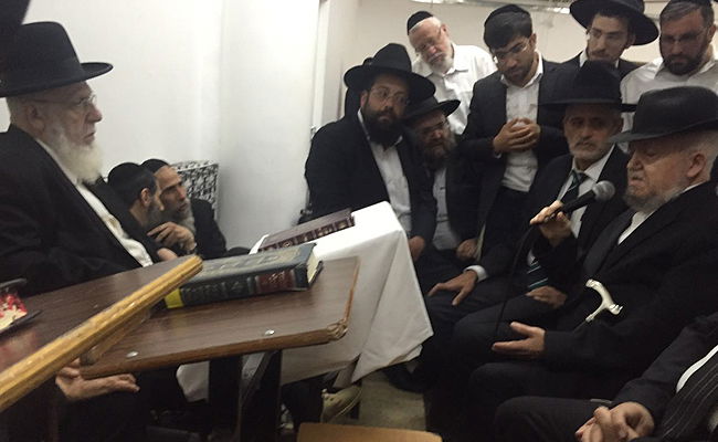 הגר"ש מזוז ואלי ישי אצל הגר"ש כהן, הבוקר