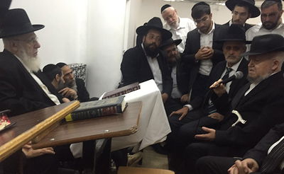 הגר"ש מזוז ואלי ישי אצל הגר"ש כהן, הבוקר