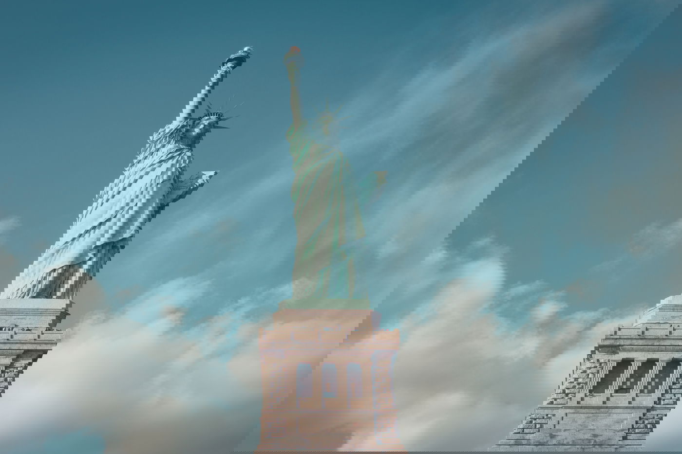 הבן והבת, תושבי ארצות הברית, במאבק על הצוואה. אילוסטרציה