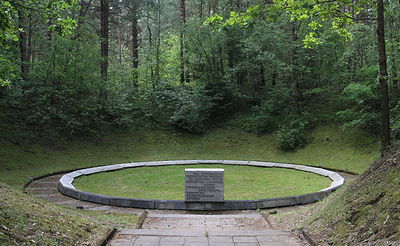 אתר ההנצחה בפונאר