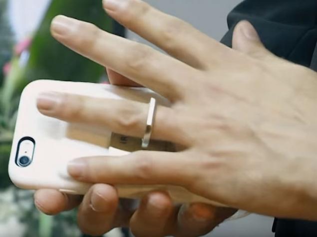 תושב ארה"ב "התחתן" עם הסמרטפון שלו