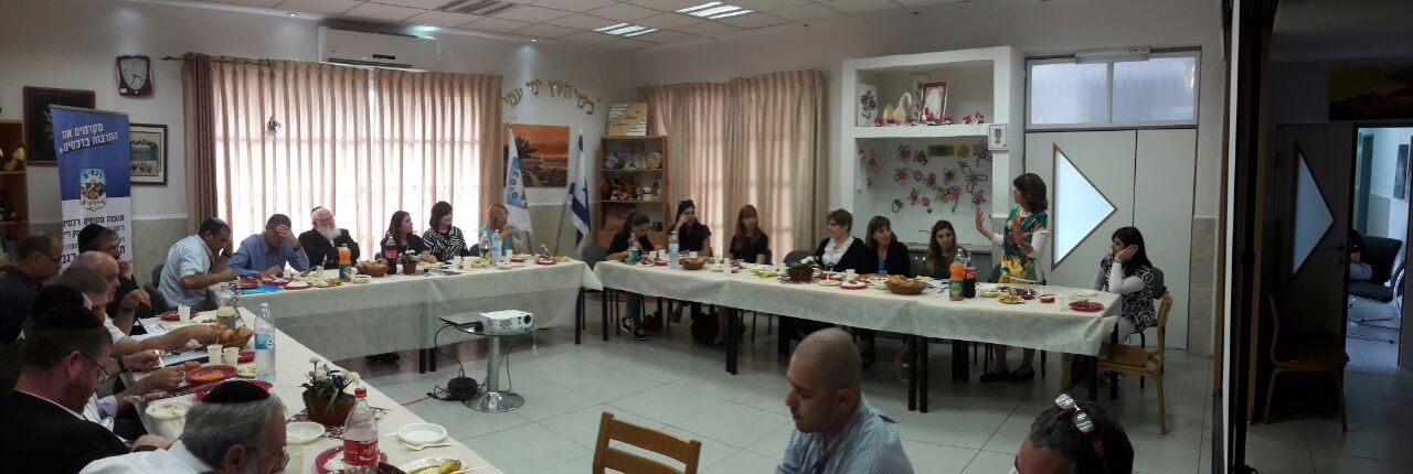 שרת התרבות: יוקם צוות לסיוע תקציבי לספרות החרדית