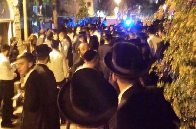 העסקנים התאספו לטפל במכת הגנבות, נטורי קרתא הפגינו