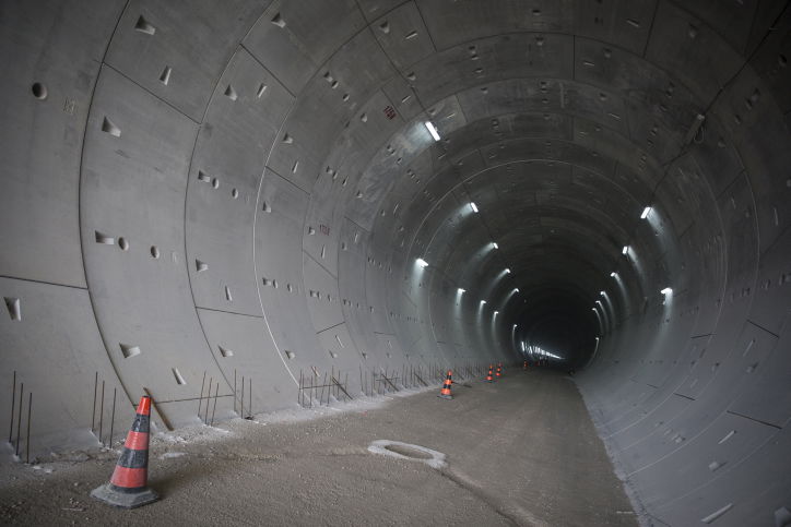 מנהרות הרכבת