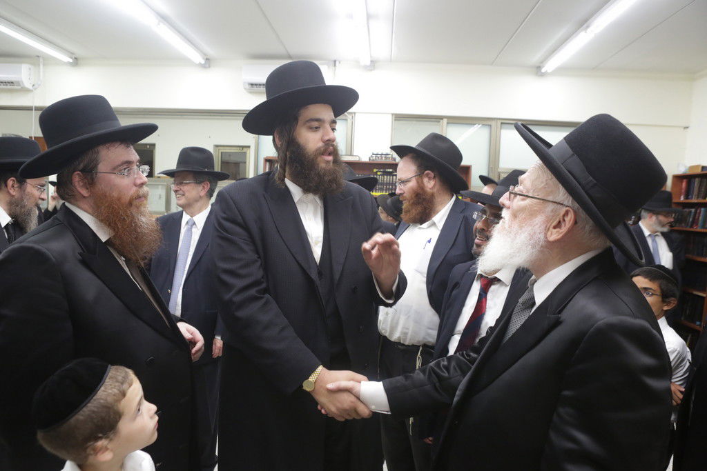 "באר התלמוד" חגגה הכנסת ספר תורה • צפו