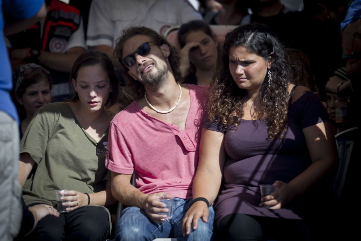 גלריה דומעת: קבורת הרב מיכאל מרק הי"ד