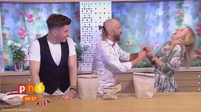 אאוץ': אמן האשליות נכשל ותקע מסמר ביד המנחה