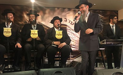 אברהם פריד ו'מלכות' הרטיטו עם 'ריבון העולמים' • צפו