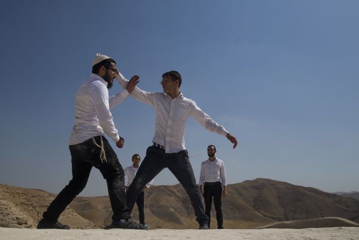 הנינג'ה החרדי מדגים כיצד להכניע תוך שניות תוקף חמוש