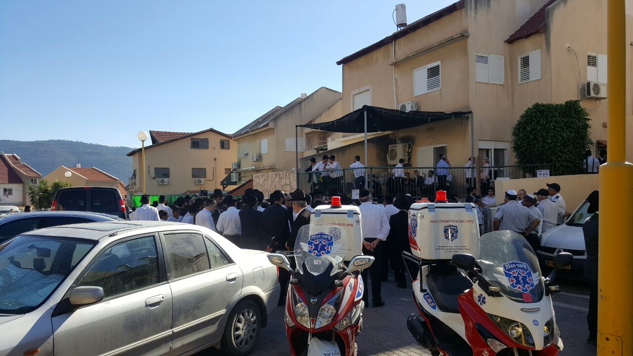 עשרות ליוו למנוחות את ישראל ועקנין ז"ל; בהספדים: מתקפה נגד הטכנולוגיה