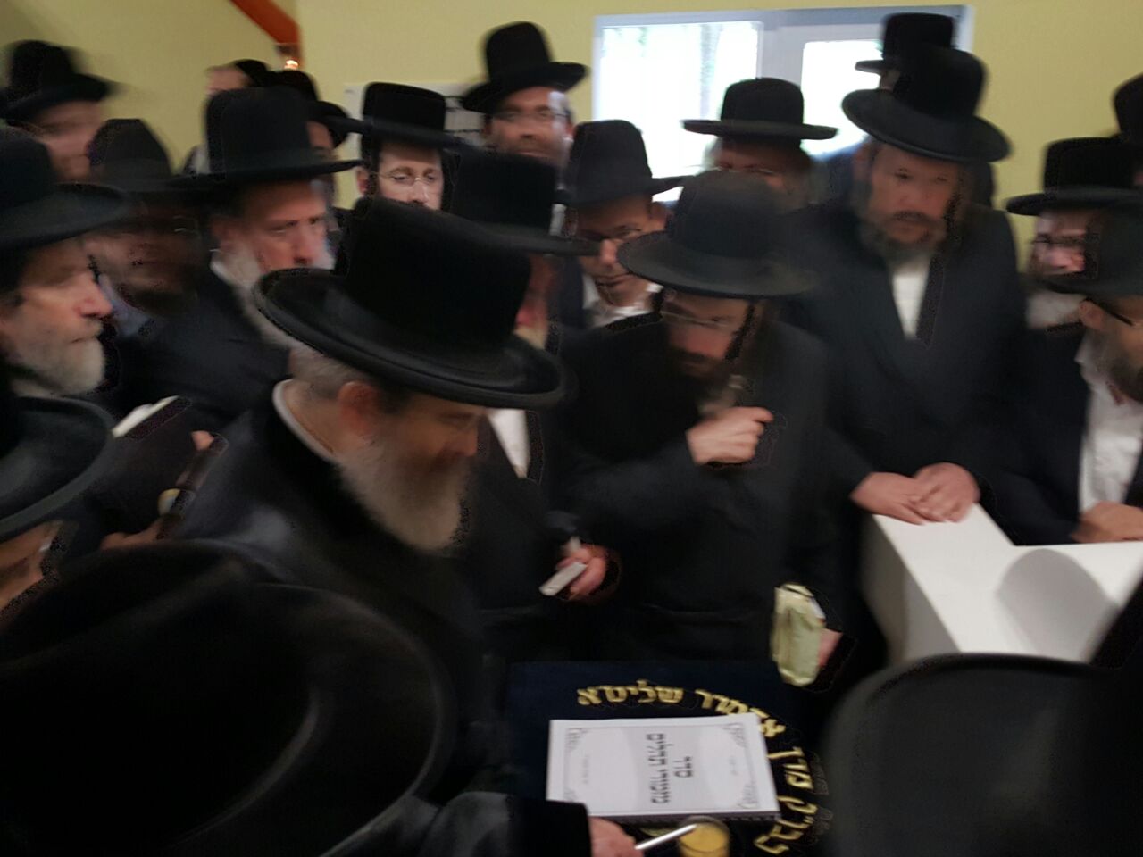 הרבי מסאדיגורא פרץ בקול בוכים: "לבקש על האסונות"