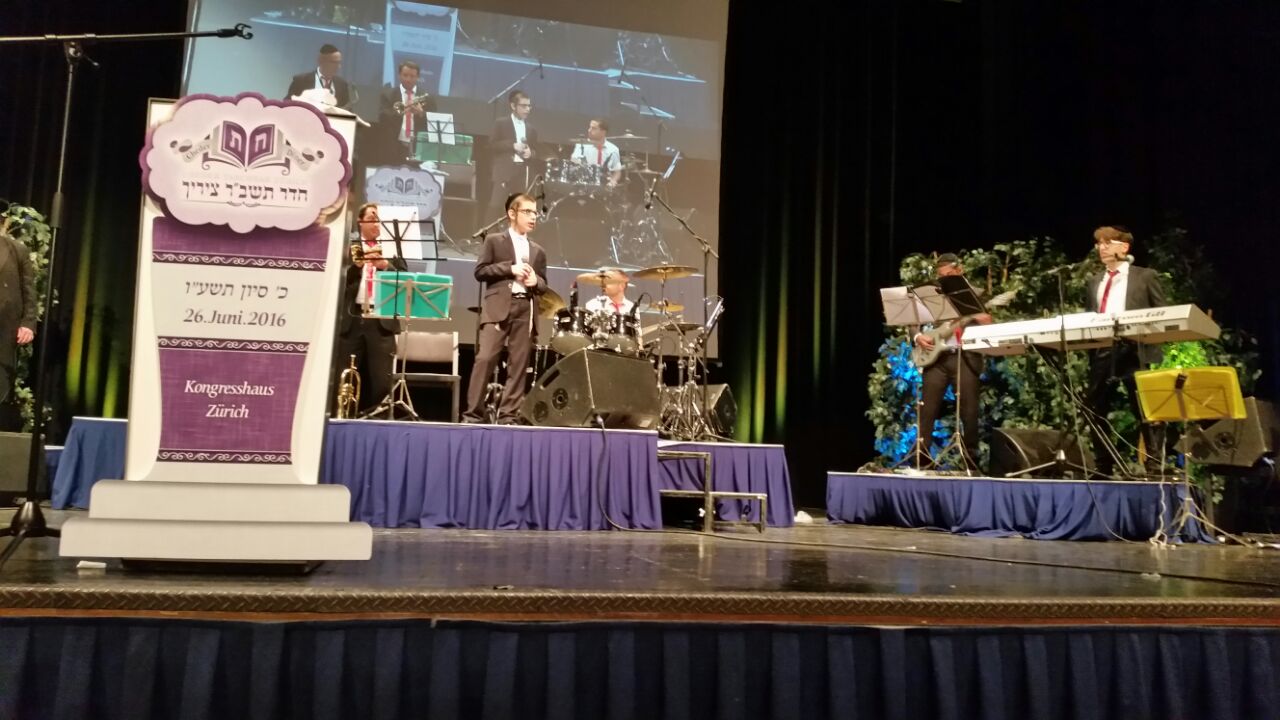 המוזיקאי החרדי שנסע לחגוג ׳שולם זוכער׳ בהרי האלפים