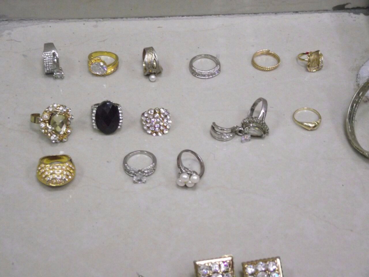 נלכדה כנופיית פורצים שגנבה רכוש רב. תמונות