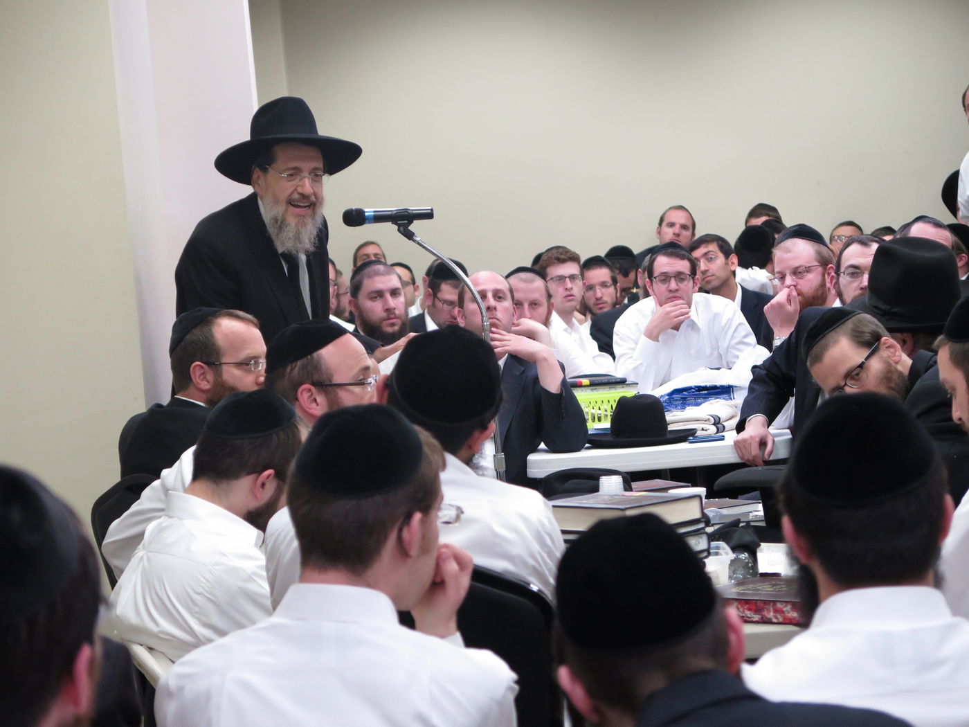 הגאון רבי בן ציון קוק: "אובמה הוא פחות משיעור ברכה"