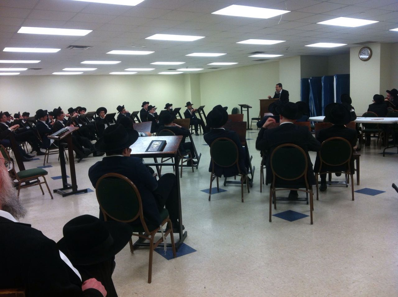 הגאון רבי בן ציון קוק: "אובמה הוא פחות משיעור ברכה"