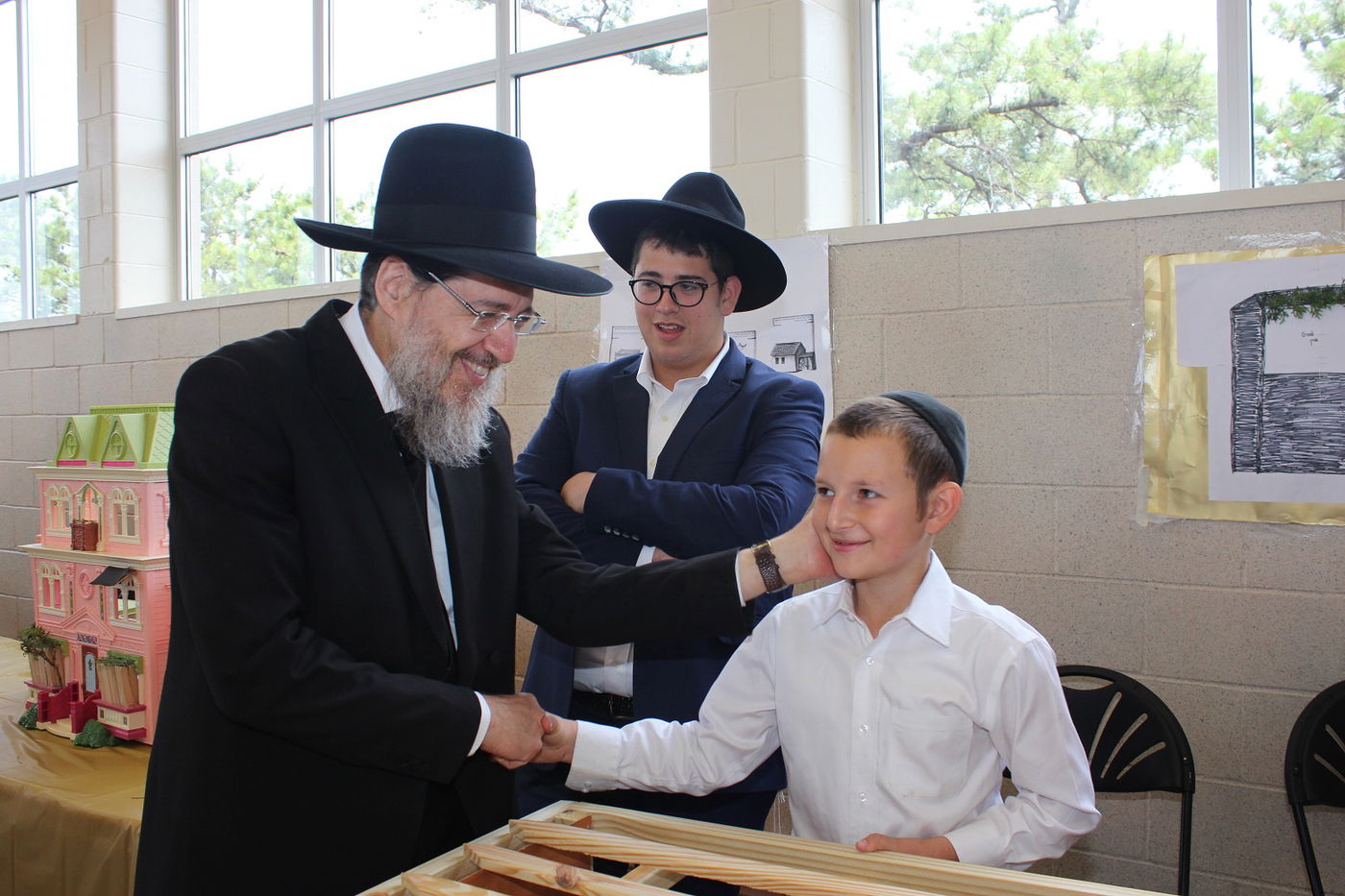 הגאון רבי בן ציון קוק: "אובמה הוא פחות משיעור ברכה"