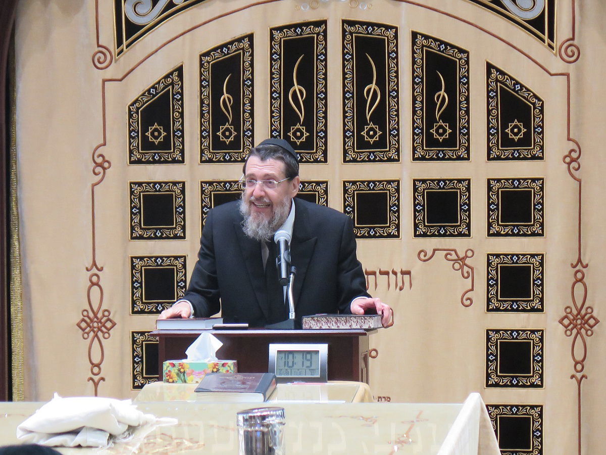 הגאון רבי בן ציון קוק: "אובמה הוא פחות משיעור ברכה"