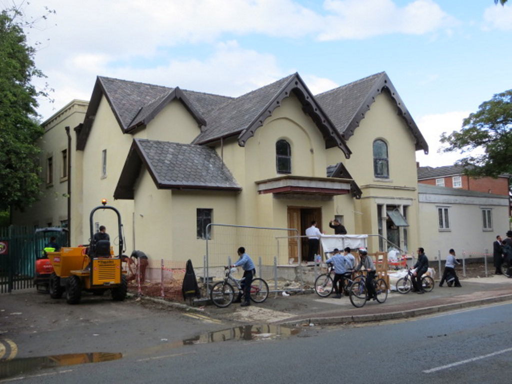 מנצ'סטר נערכת: הרבי מסאטמר יגיע לביקור בן שלושה ימים