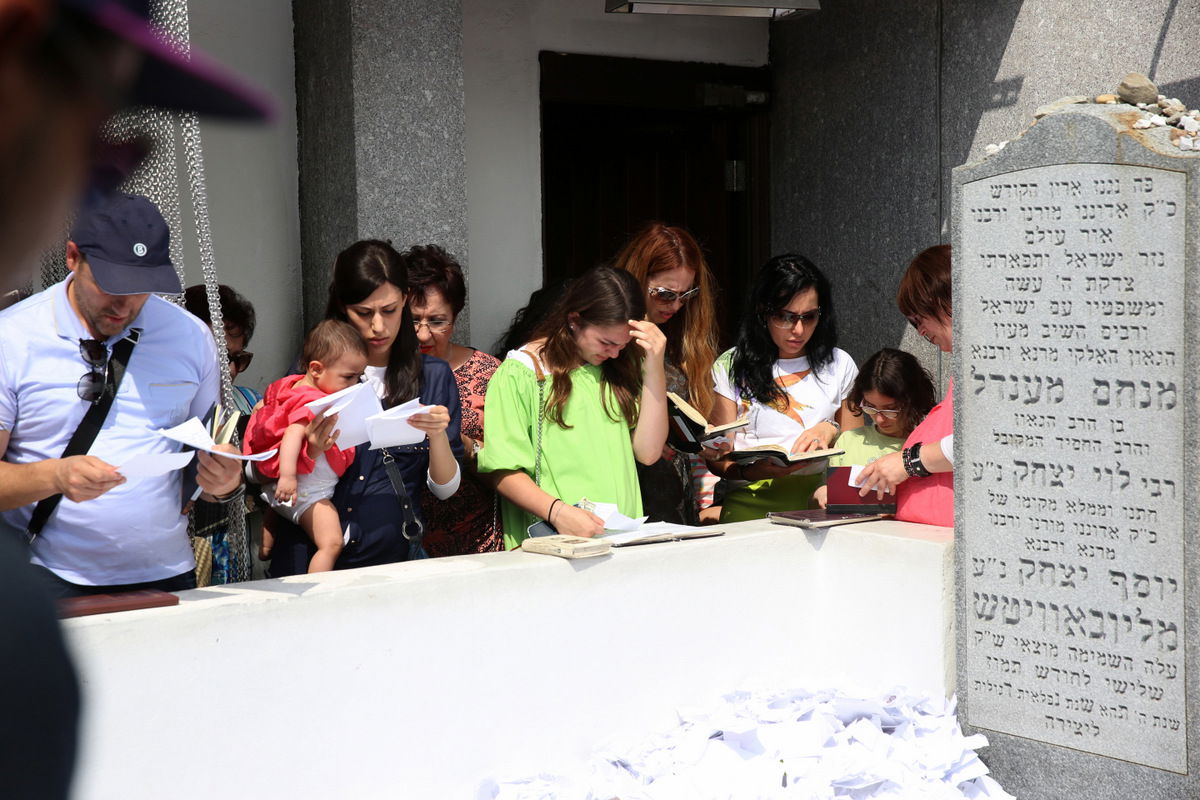 ג' תמוז בחב"ד: תיעוד ענק מההילולא