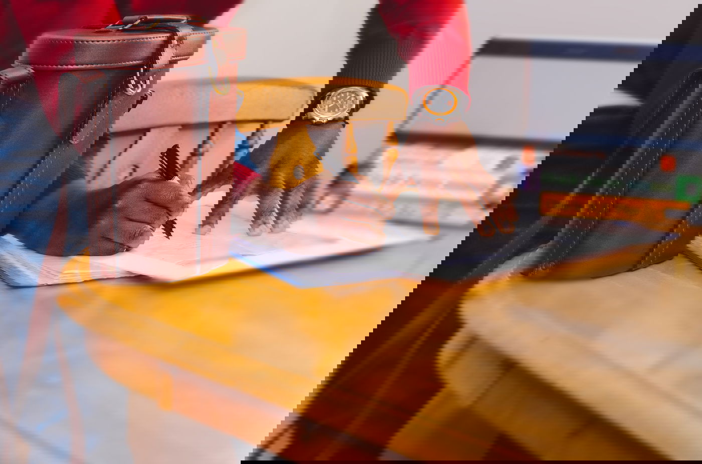 ההנהלה נענתה לבקשותיו רק לאחר התכתבויות רבות. אילוסטרציה