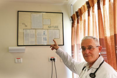 מחקרים בינלאומיים פורצי דרך. פרופ' אילן בנק, מנהל המחלקה הפנימית החדש במרכז הרפואי מעיני הישועה