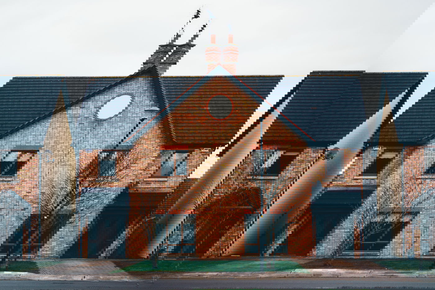 קיבל את הבית בירושה מאמו, האישה טוענת לזכויות. אילוסטרציה