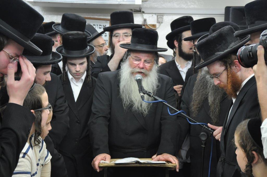 תיעוד: מסע הלווית האדמו"ר מבנימינה זצ"ל