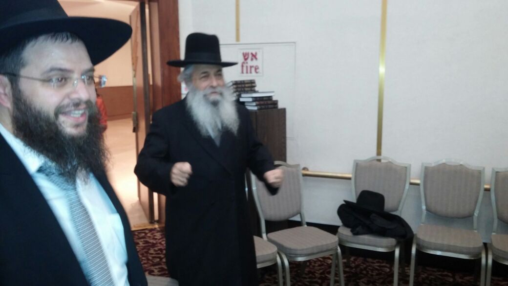 באדיבות המצלם