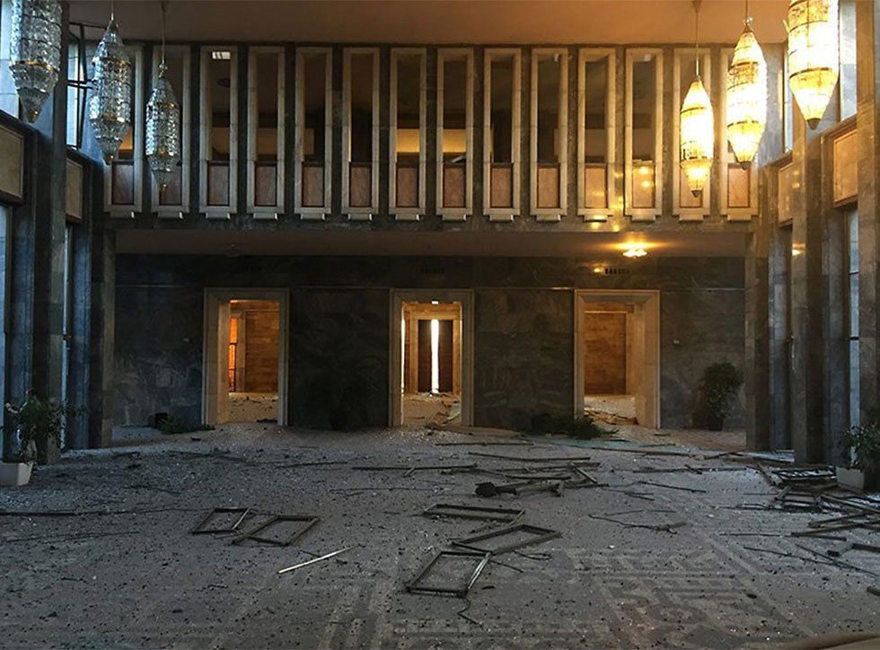 הרס בפרלמנט