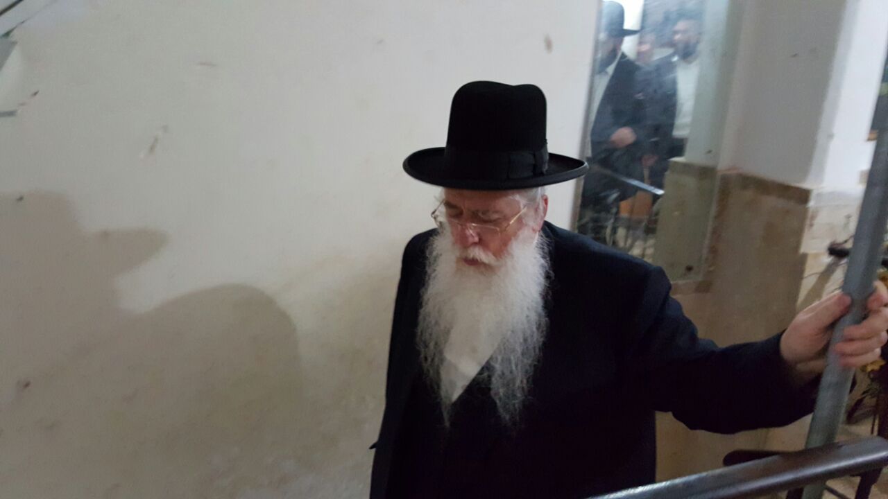 תיעוד: ניחום אבלים אצל משפחת גלינסקי