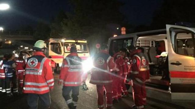 "פיגוע הגרזן בגלל הפליטים שמרקל הכניסה"