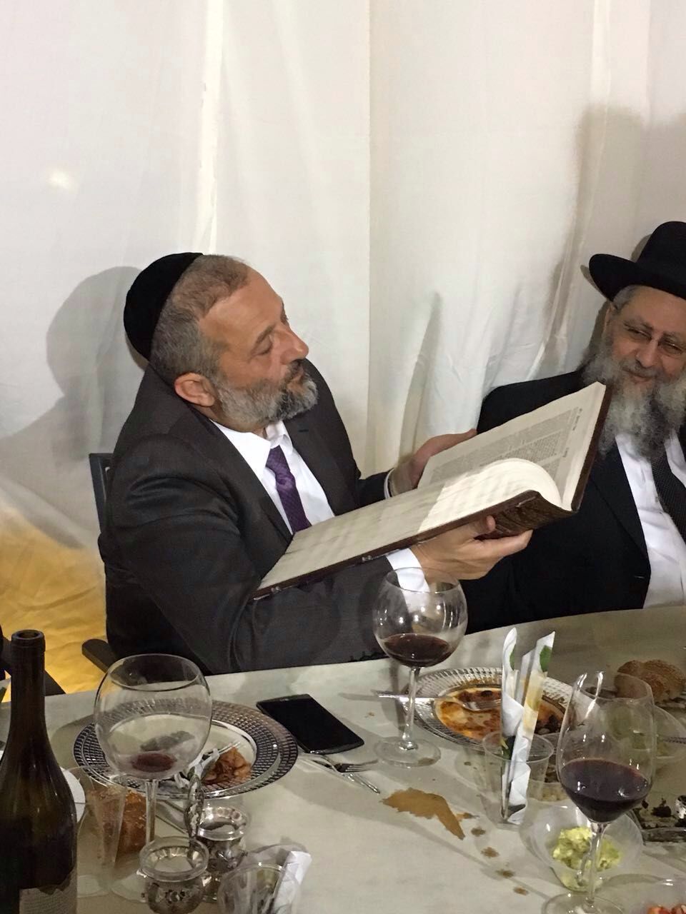 העתק ראשון של ה'אור החיים' הקדוש בידיו של דרעי