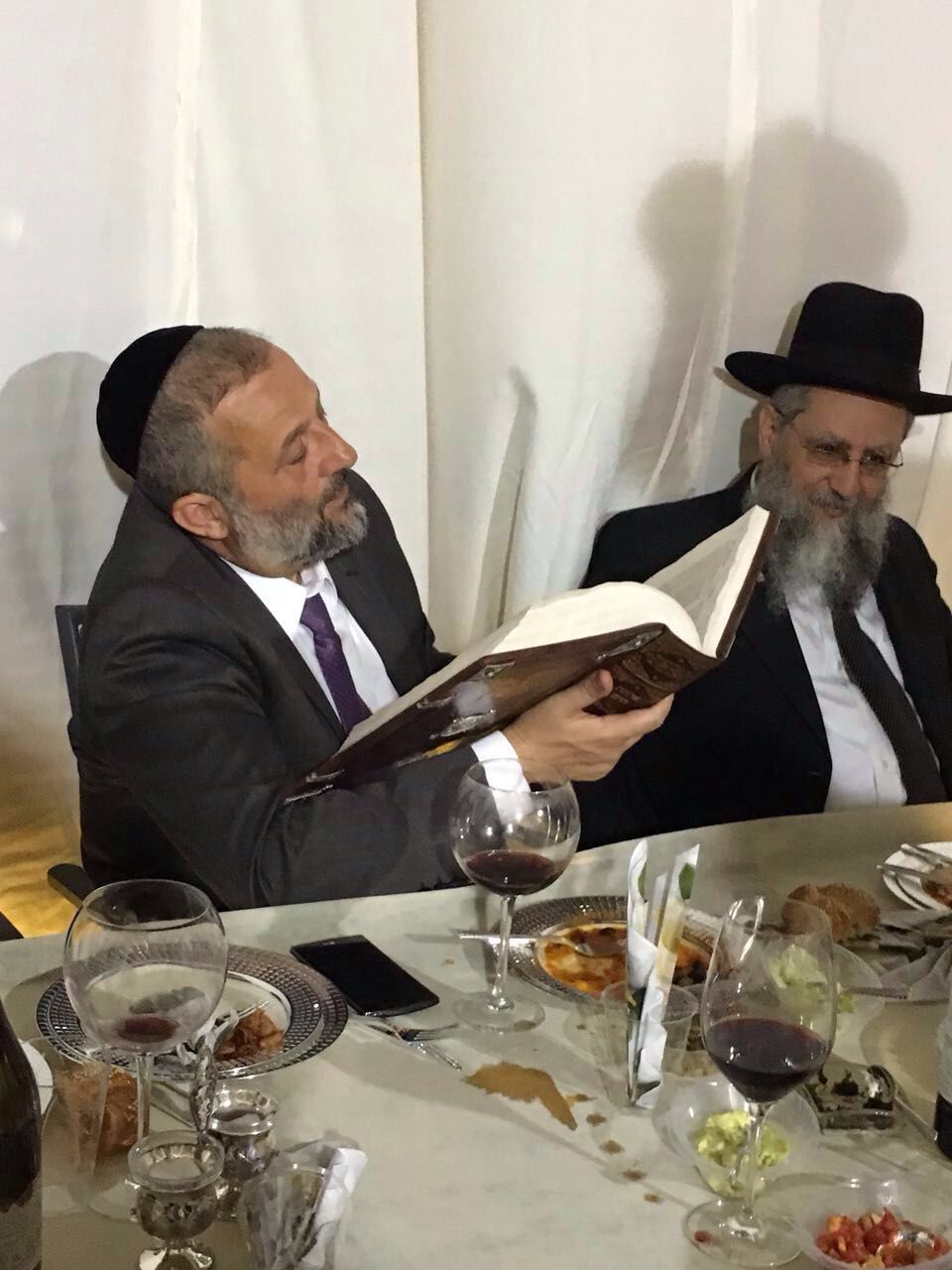 העתק ראשון של ה'אור החיים' הקדוש בידיו של דרעי