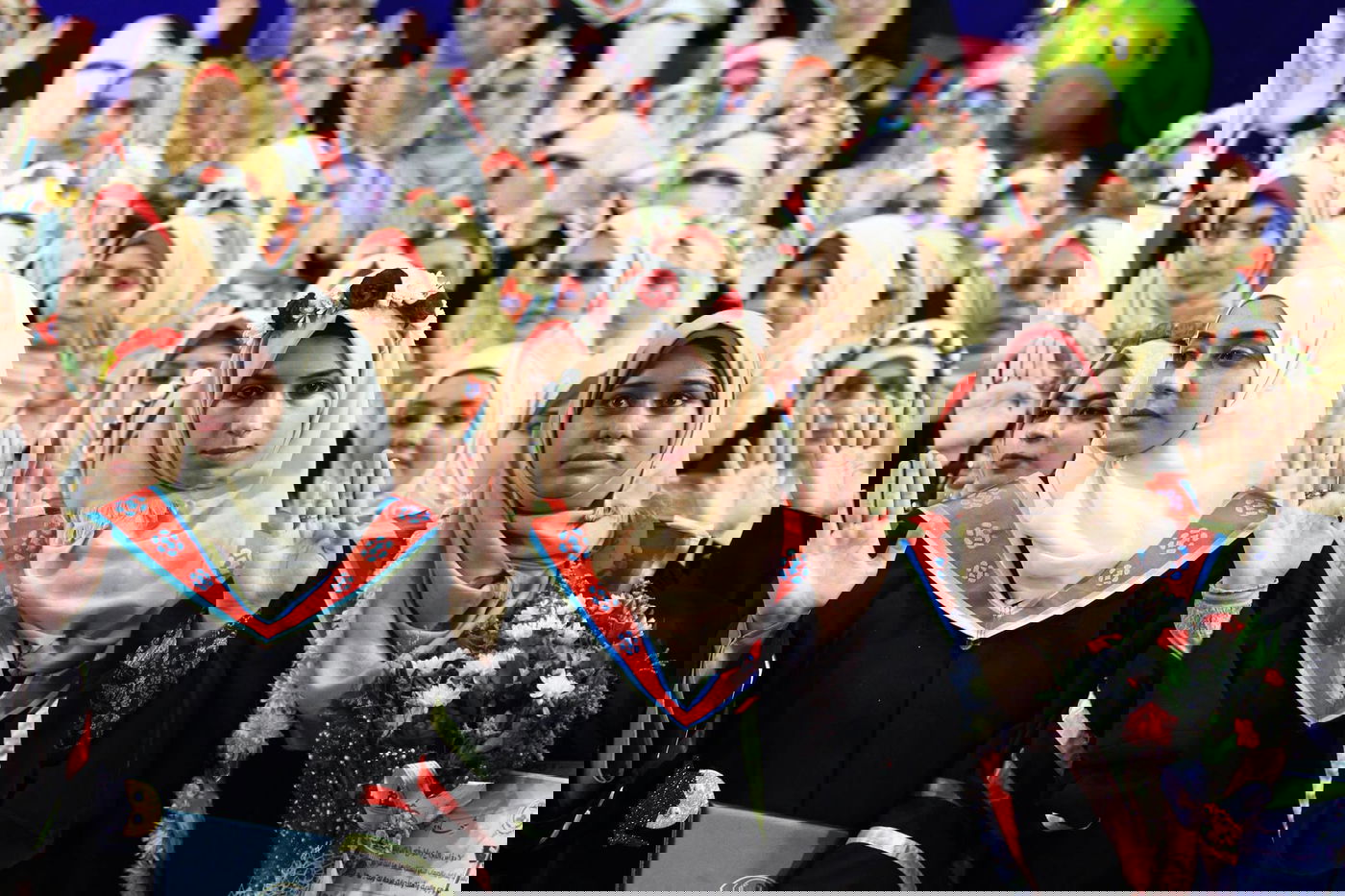 בנות החמאס התאמנו ללחימה בישראל: "פרחי פלסטין"