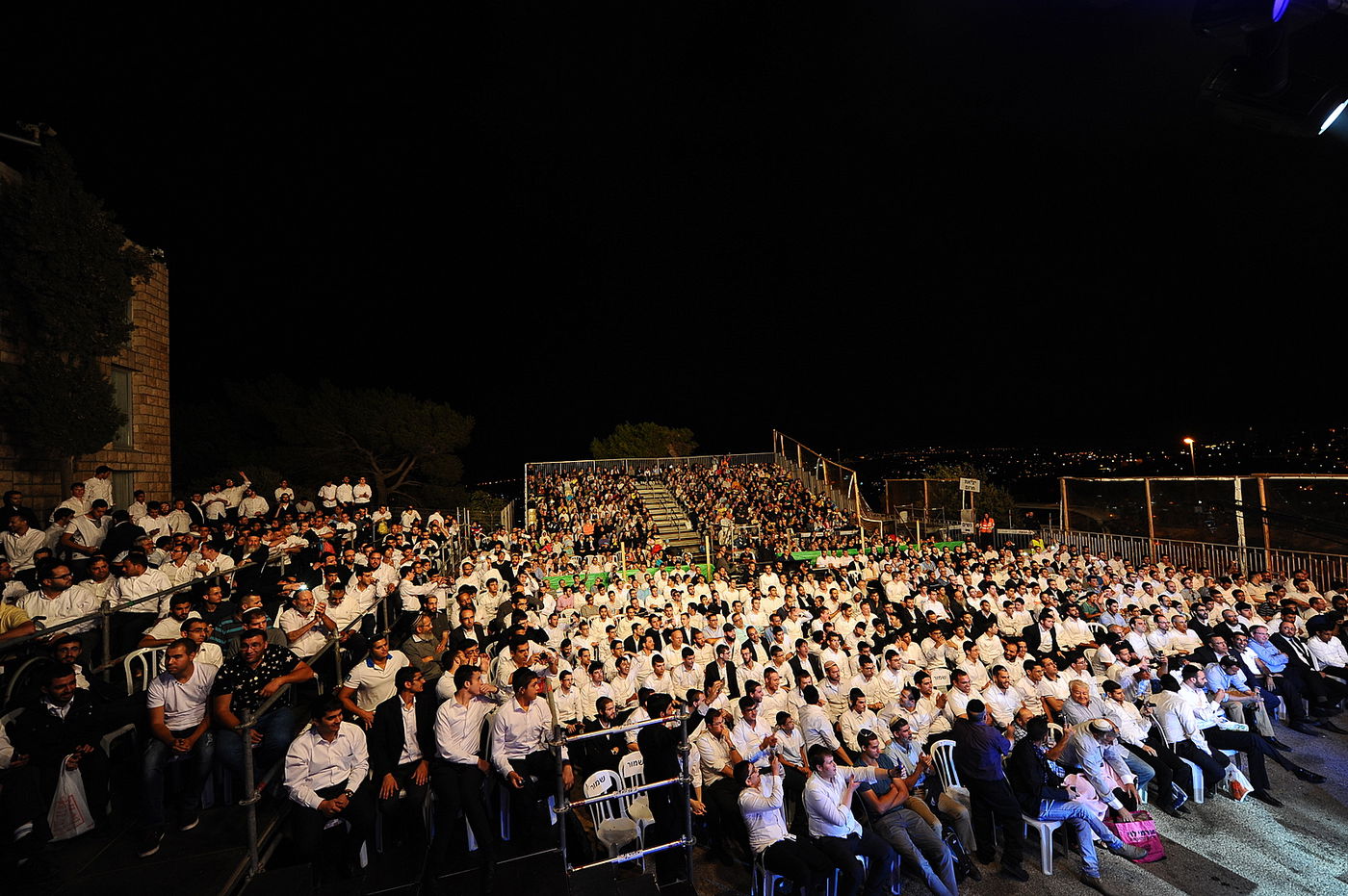 גדולי הזמר המזרחי הופיעו בהר הזיתים | צפו