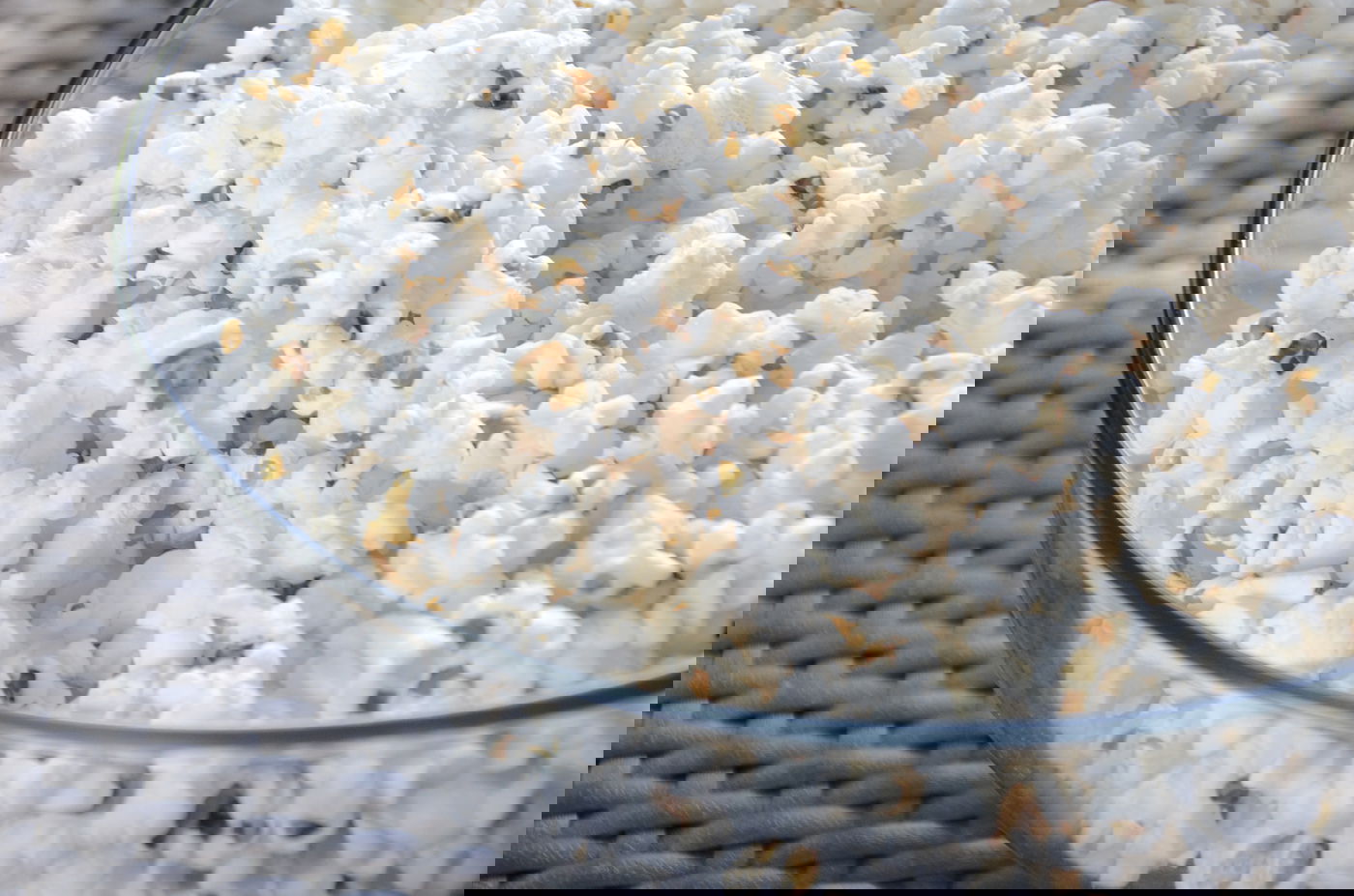 לצפות במגוון סרטים ללא עלות. אילוסטרציה