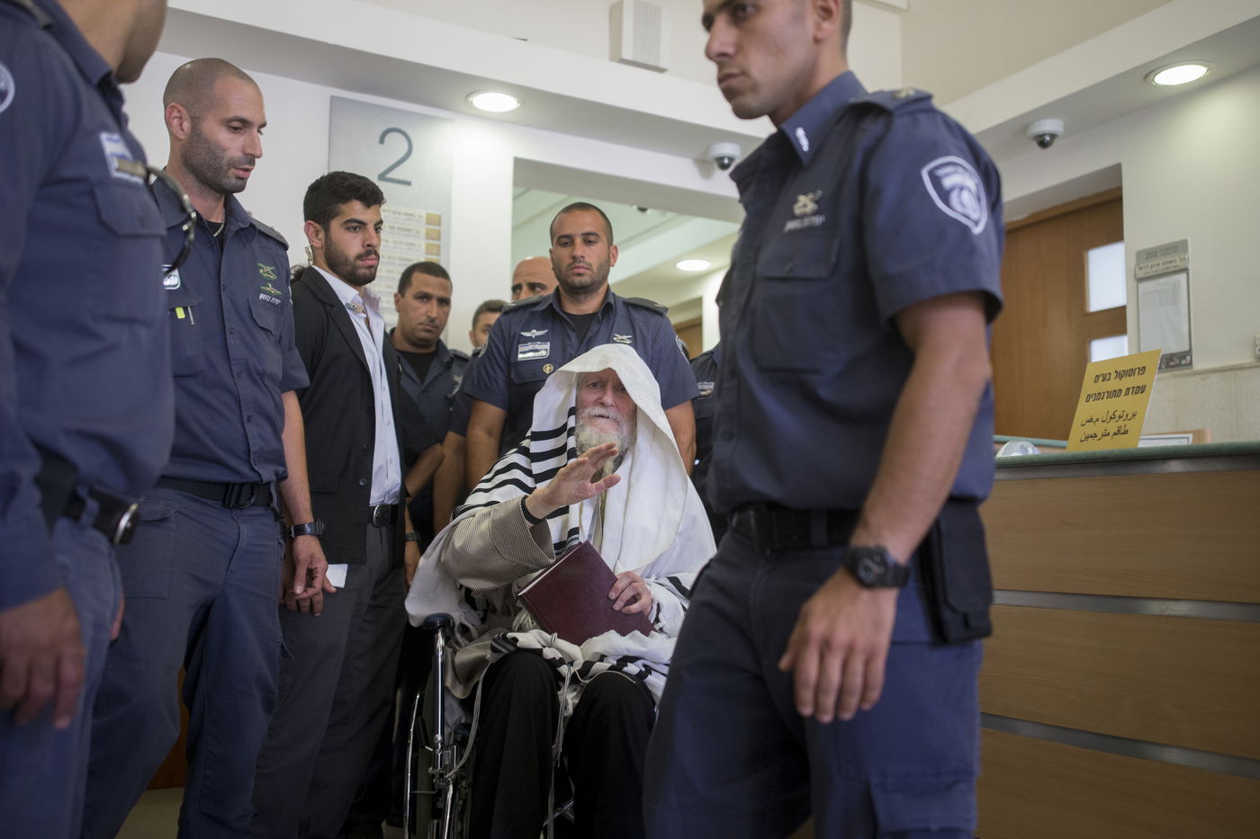 הערעור נדחה: הרב ברלנד יישאר במעצר בבית הכלא