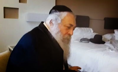 פספסו טיסה ושרו "הנני בידך" עם ראש הישיבה