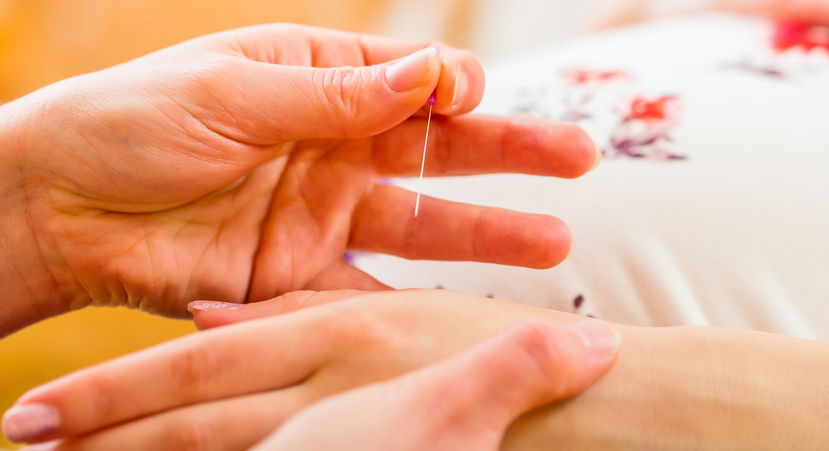 עושים סוף: 10 דרכים יעילות לטיפול בהזעת יתר