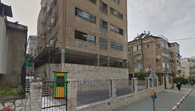 בניין חיידר "תורת אמת"