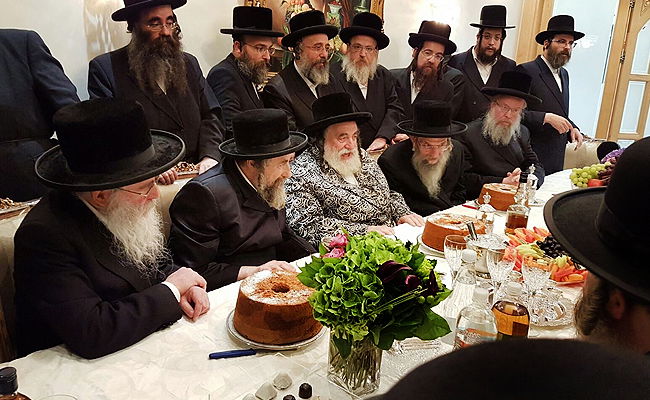 אדמו"רים גייסו רבע מליון לירות שטרלינג למלחמה באסתי וינשטיין הבאה