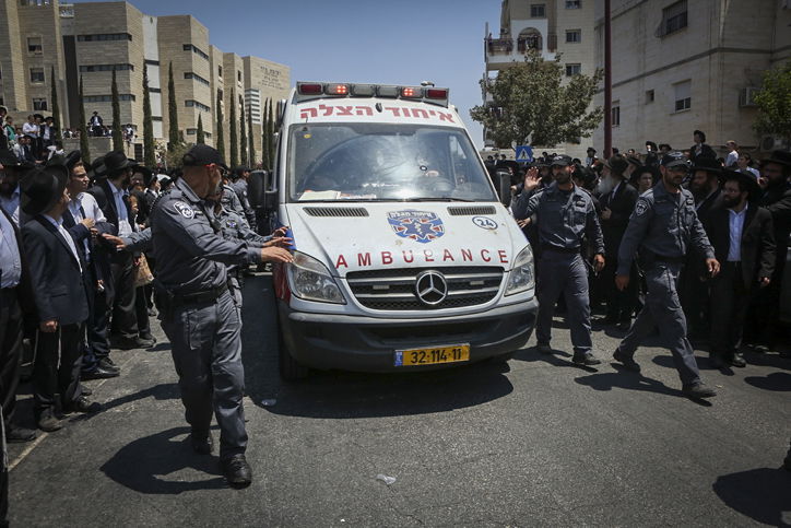 אלפים ליוו את ראש הישיבה בדרכו האחרונה