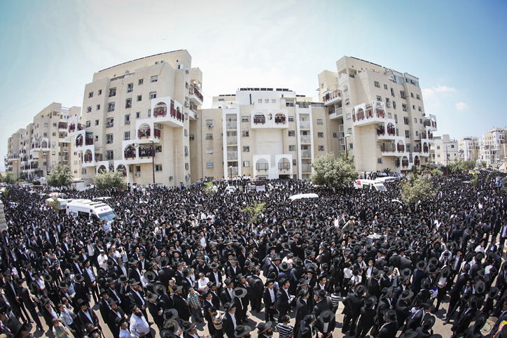 אלפים ליוו את ראש הישיבה בדרכו האחרונה