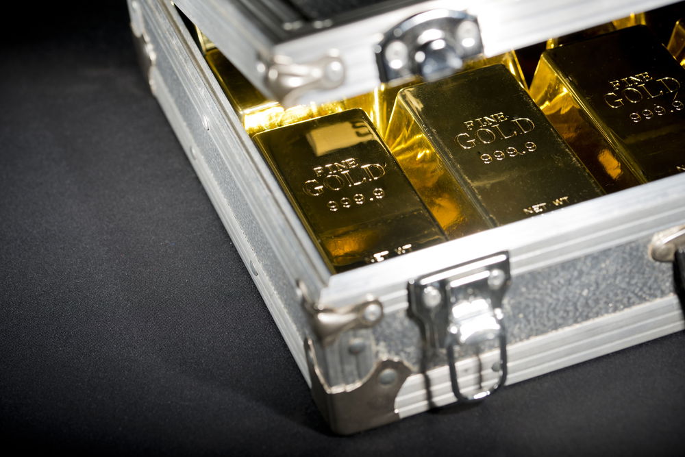 מזוודה עם מטילי זהב. אילוסטרציה