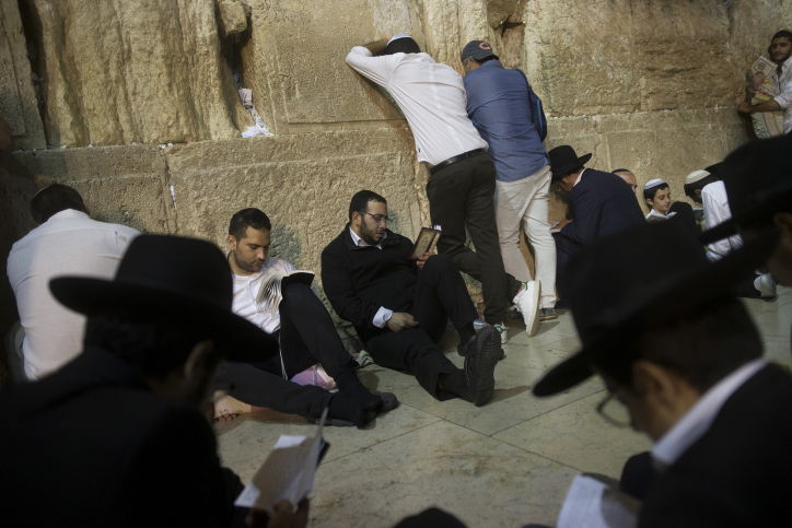 בָּכוֹ תִבְכֶּה בַּלַּיְלָה | ליל תשעה באב בשריד בית מקדשנו