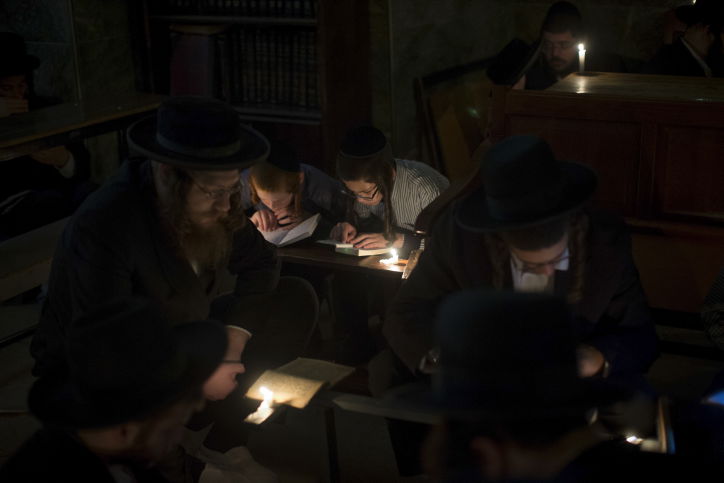 בָּכוֹ תִבְכֶּה בַּלַּיְלָה | ליל תשעה באב בשריד בית מקדשנו